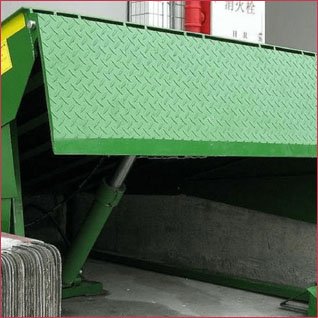 EQUIPOS DE CARGA Y DESCARGA